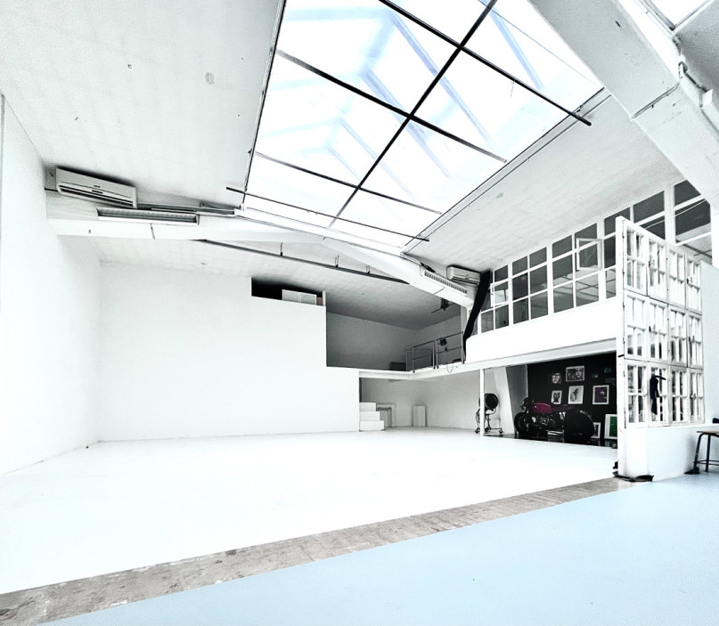 plush74 lofty studio dusseldorf 3