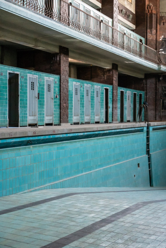 plush74 verlorene Schwimmhalle Ostberlin 13