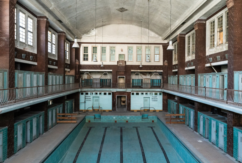 plush74 verlorene schwimmhalle ost berlin 24