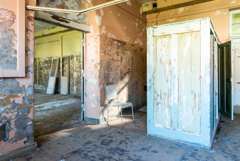 plush74 verlorene Schwimmhalle Ostberlin 37