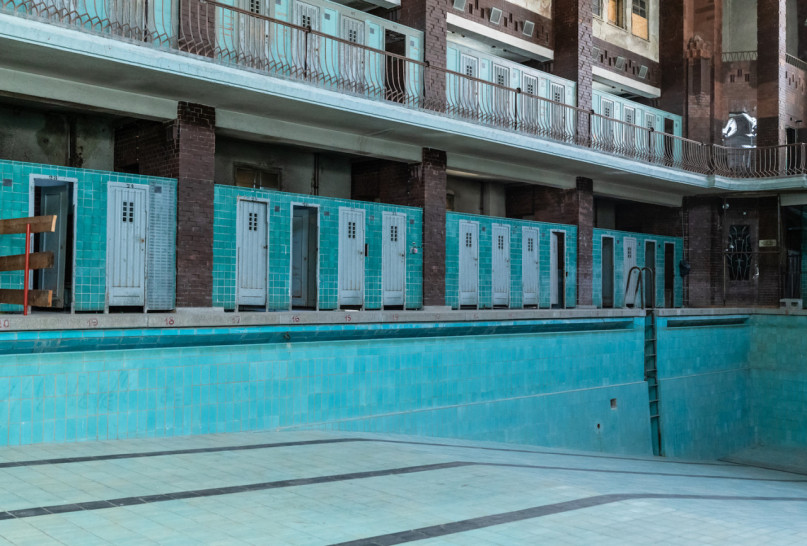 plush74 verlorene Schwimmhalle Ostberlin 5