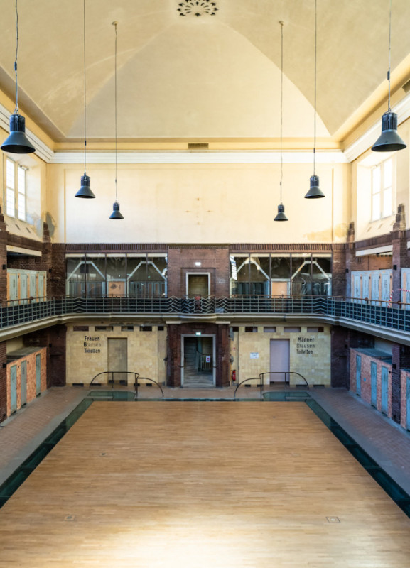 plush74 verlorene Schwimmhalle Ostberlin 8 (1)