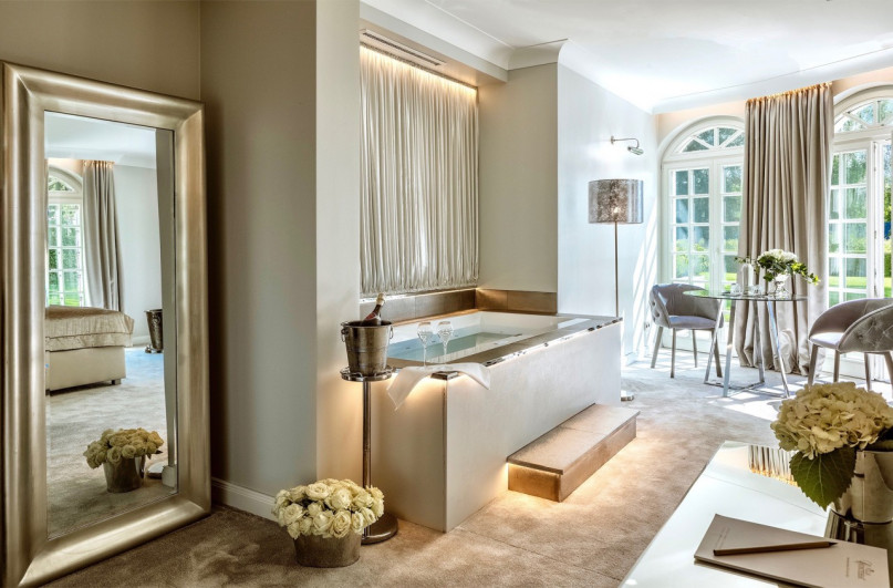 plush74 luxurious lake view villa 14