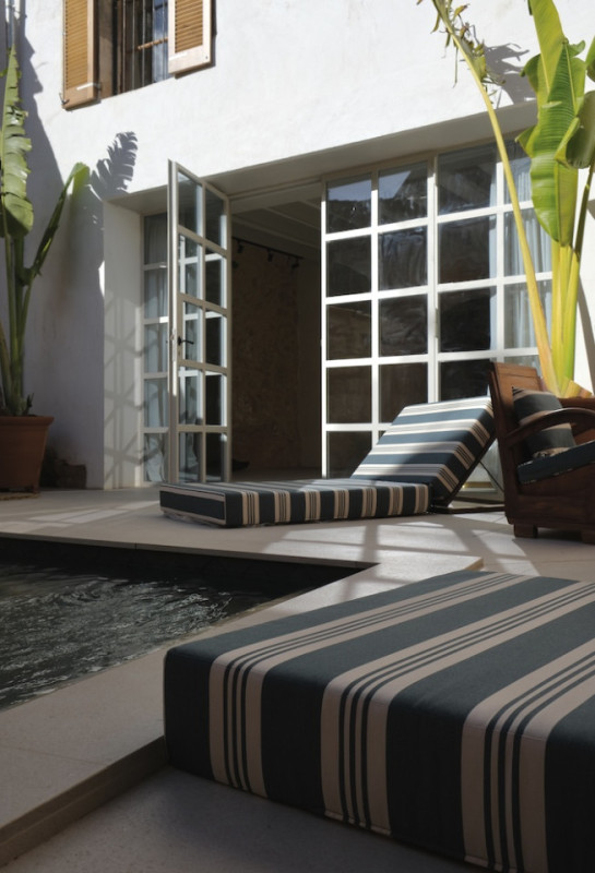 plush74 magic courtyard casa mallorca 13