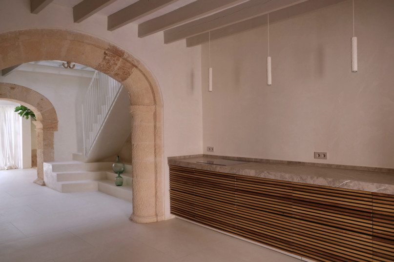 plush74 magic courtyard casa mallorca 36