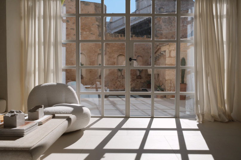 plush74 magic courtyard casa mallorca 43