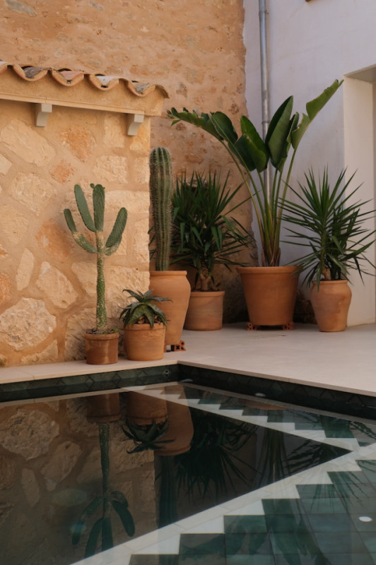 plush74 magic courtyard casa mallorca 7