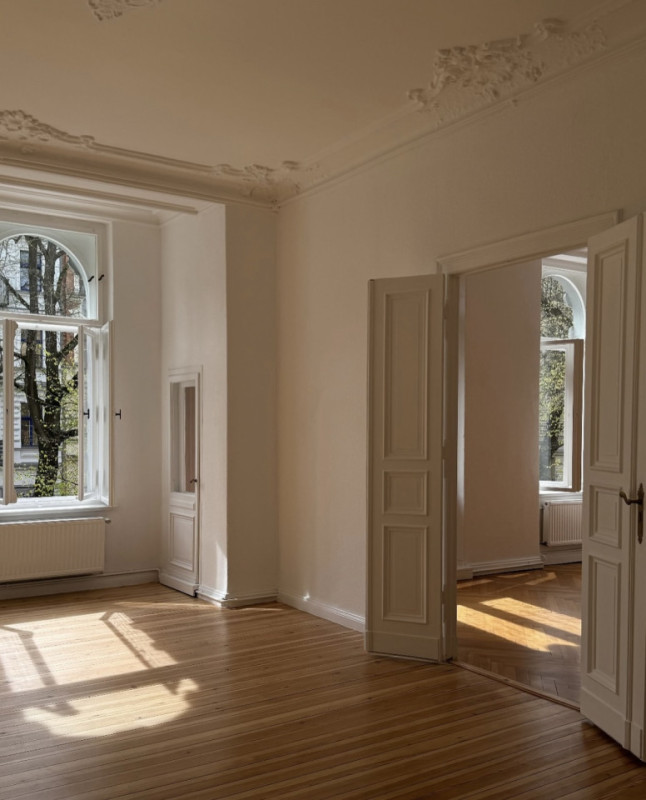 plush74 minimal altbau apartment berlin 13