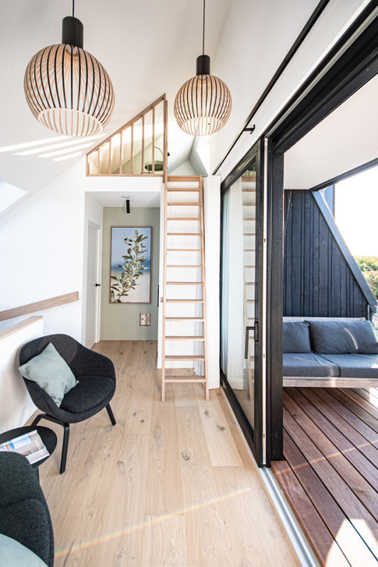 plush74 modern beachside house 11