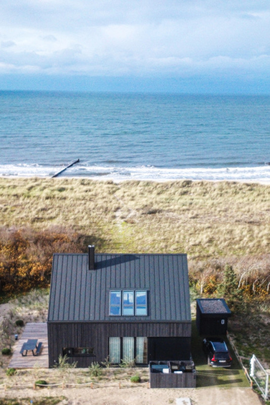 plush74 modern beachside house 7