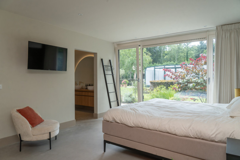 plush74 modern dutch villa with timeless elegance 7