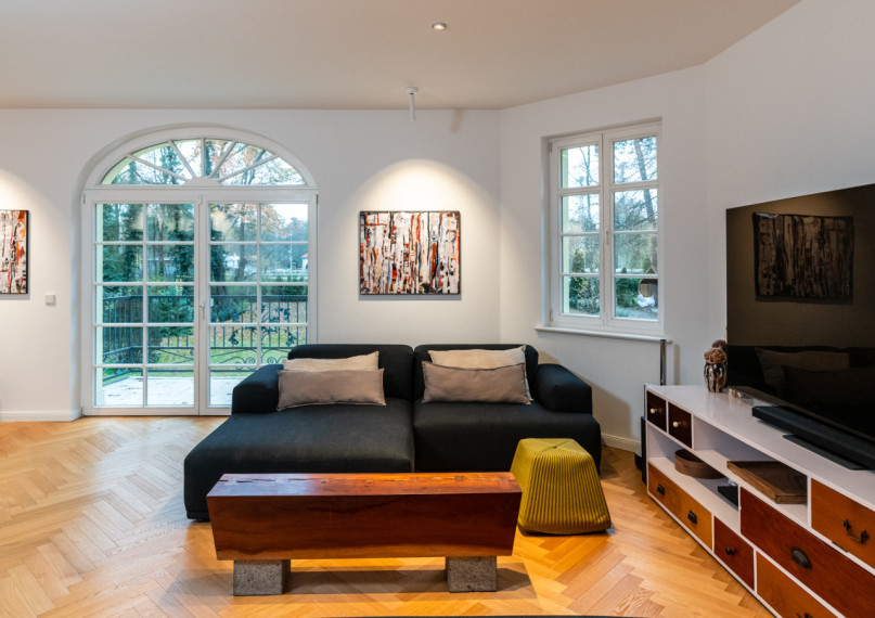 plush74 modern family luxury villa 14 (1)