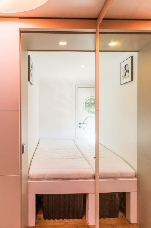 plush74 modern houseboat berlin 13