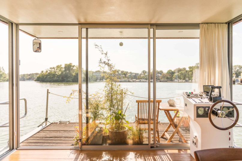 plush74 modern houseboat berlin 9