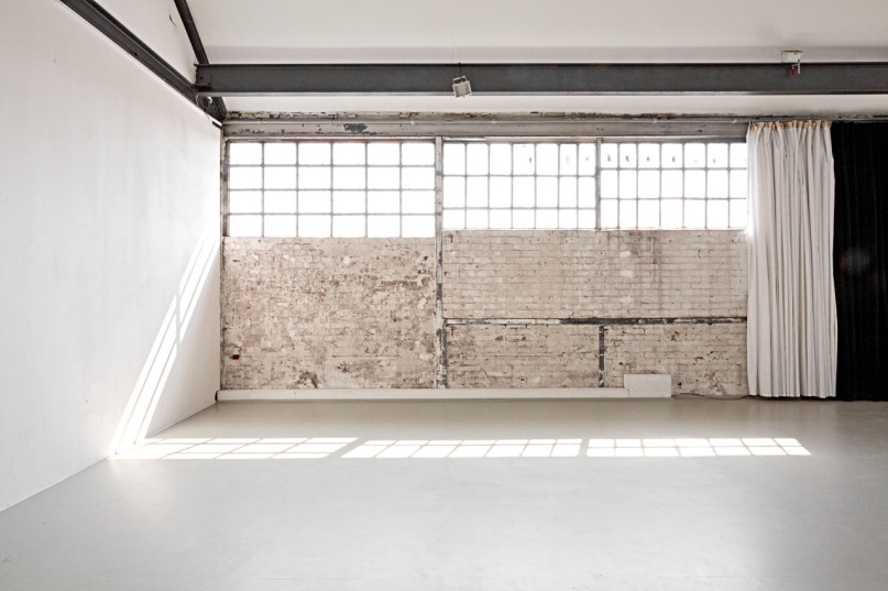 plush74 modern industrial studio 3