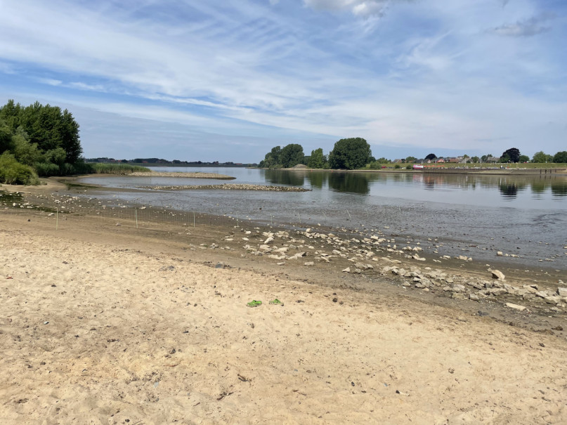 felpa74 casa de campo moderna y minimalista 14