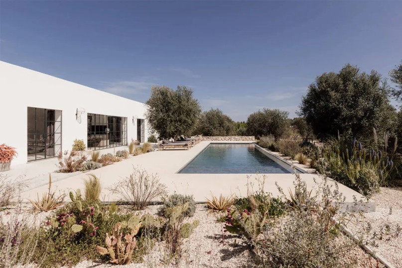 plush74 modern minimalistic puglia 13