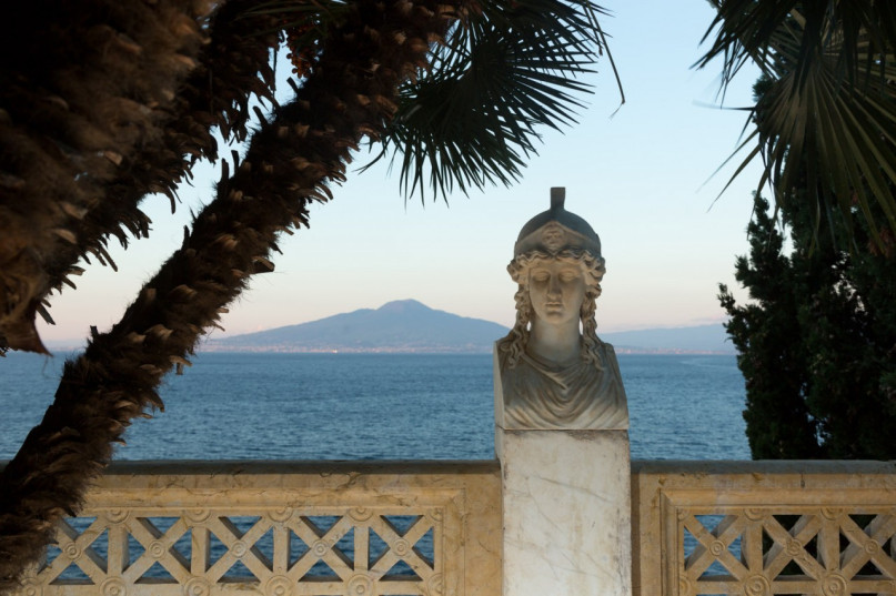 plush74 napoli villa garden 20