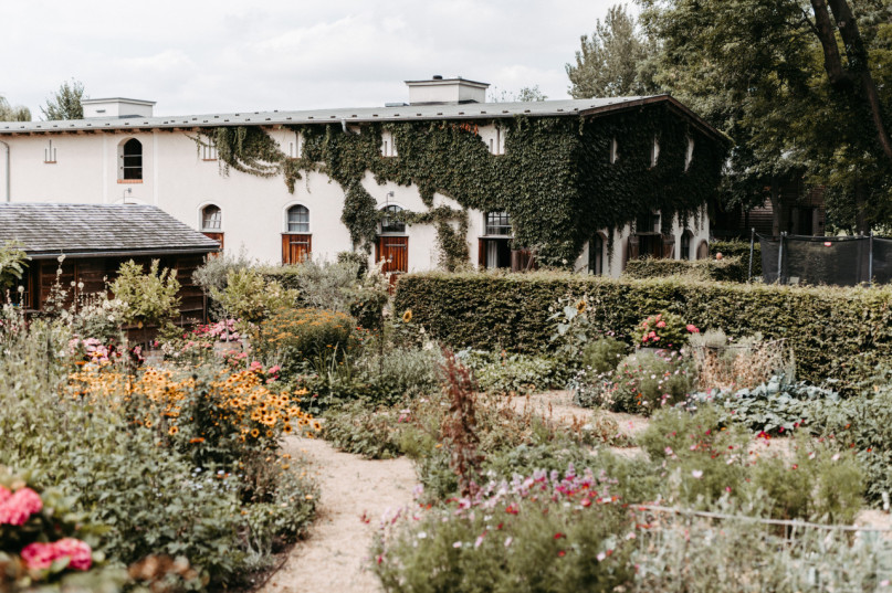 plush74 nature estate outside berlin 25