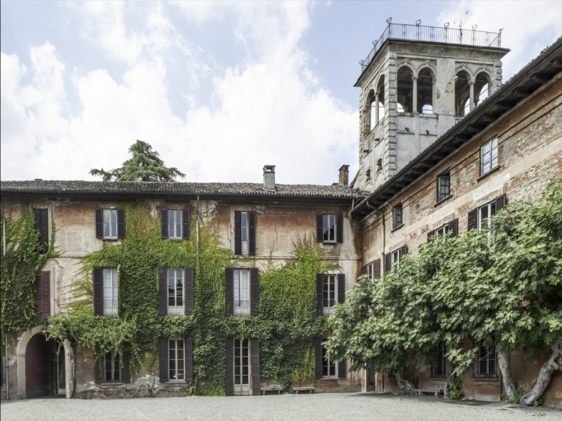 plush74 neoclassical villa near milan 57(1)