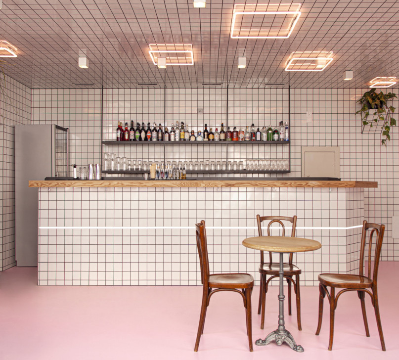 plush74 neon monochrome bar 6 (1)