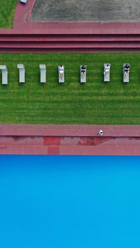 plush74 oasis outdoor pool zurich 5