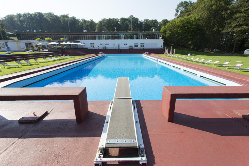 plush74 oasis outdoor pool zurich 7