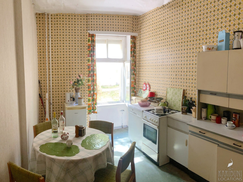 plush74 old pensioners apartment 16 (1)