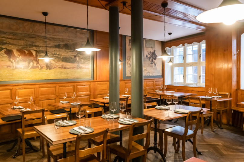 plush74 old town bistro 22