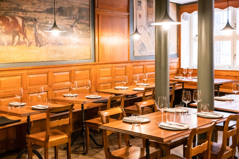 plush74 old town bistro 24