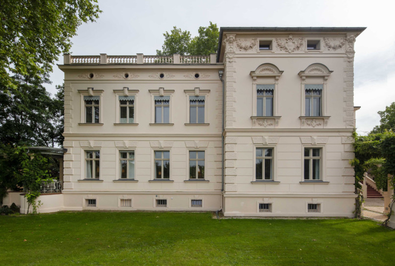 plush74 palatial garden villa potsdam 27