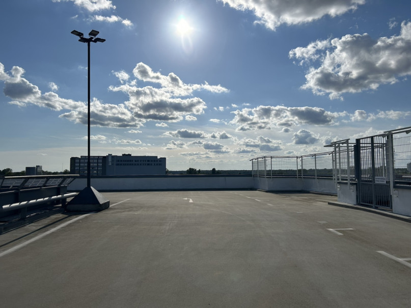 plush74 parkdeck hallen am borsigturm 16 (1)