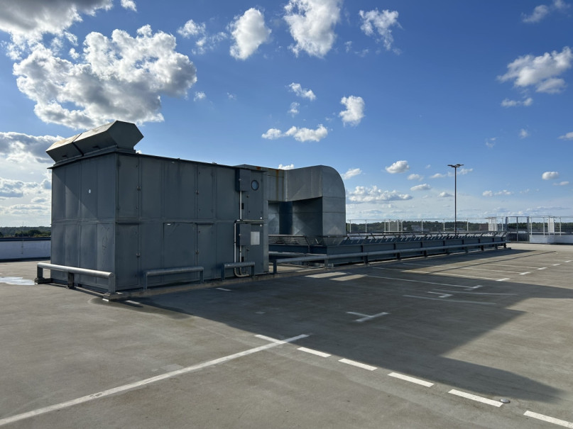 plush74 parkdeck hallen am borsigturm 22