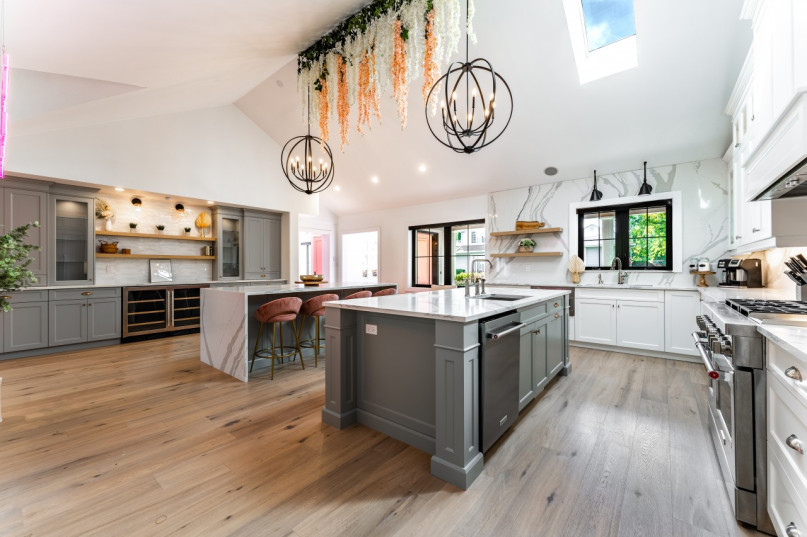 pluche74 foto film evenement locatie toronto stedelijk privé huis canada helder kleurrijk huis 15