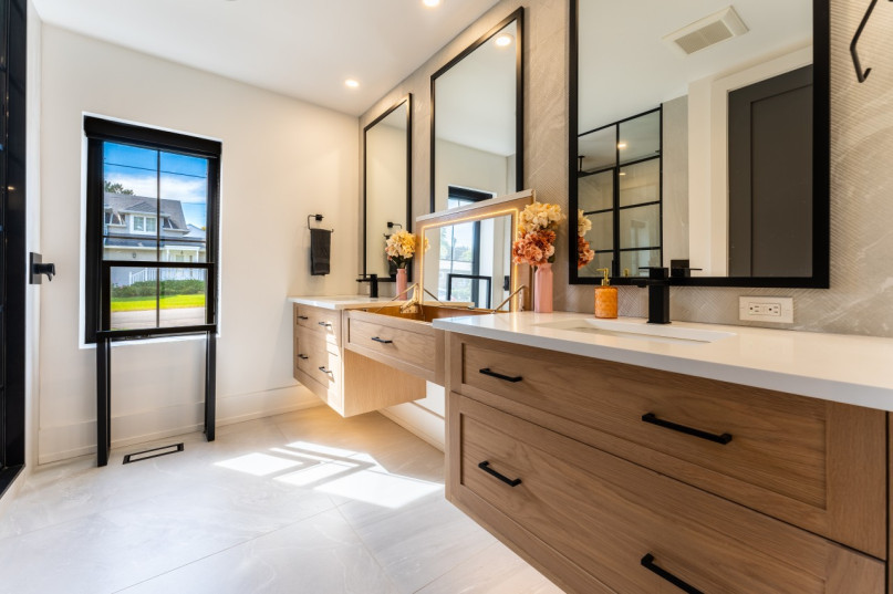 pluche74 foto film evenement locatie toronto stedelijk privé huis canada helder kleurrijk huis 33