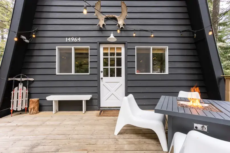 peluche74 foto película evento ubicación vancouver bosque casa privada canadá brillante casa rústica cabaña 22