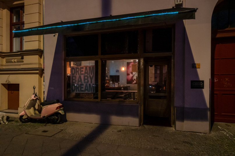 plush74 verleih film foto event deutschland berlin bar 33