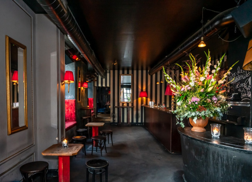 felpa74 alquiler film foto evento alemania berlin bar club 21