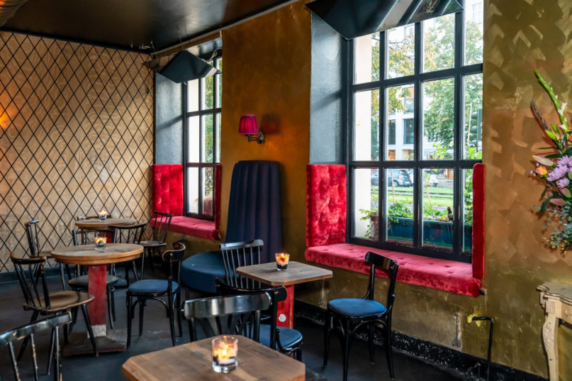 felpa74 alquiler film foto evento alemania berlin bar club 24