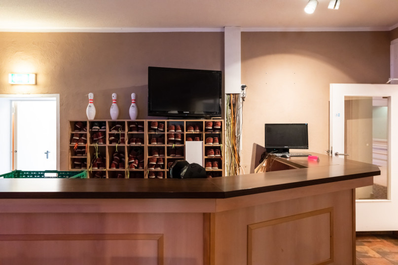 plush74 rental film foto event germany brandenburg ballhouse bowling space 33