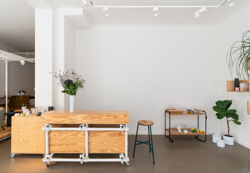 pluche74 verhuur film foto duitsland berlijn stedelijke kunst ruimte galerie showroom 25