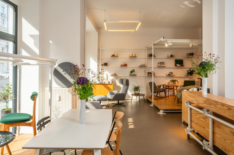 pluche74 verhuur film foto duitsland berlijn urban art space galerie showroom 35