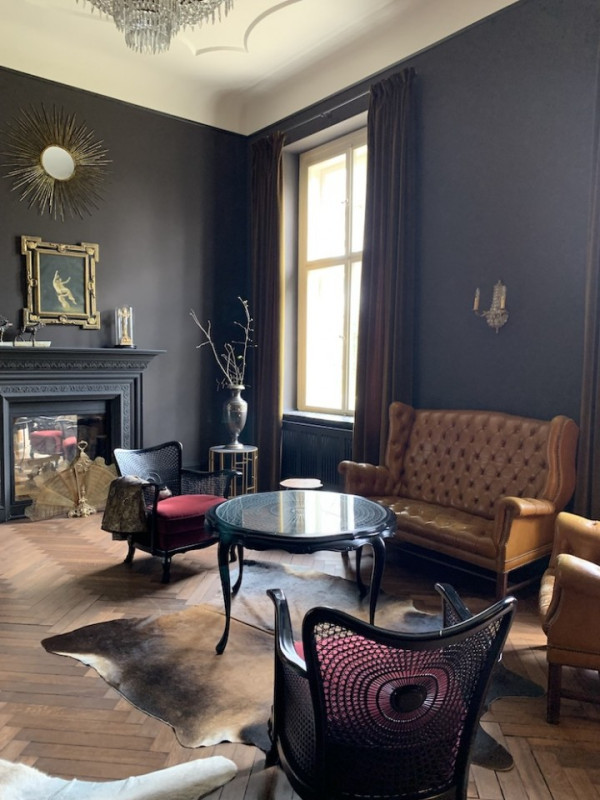 plush74 rental location film photo event castle villa countryside velvet garden 10 (2)