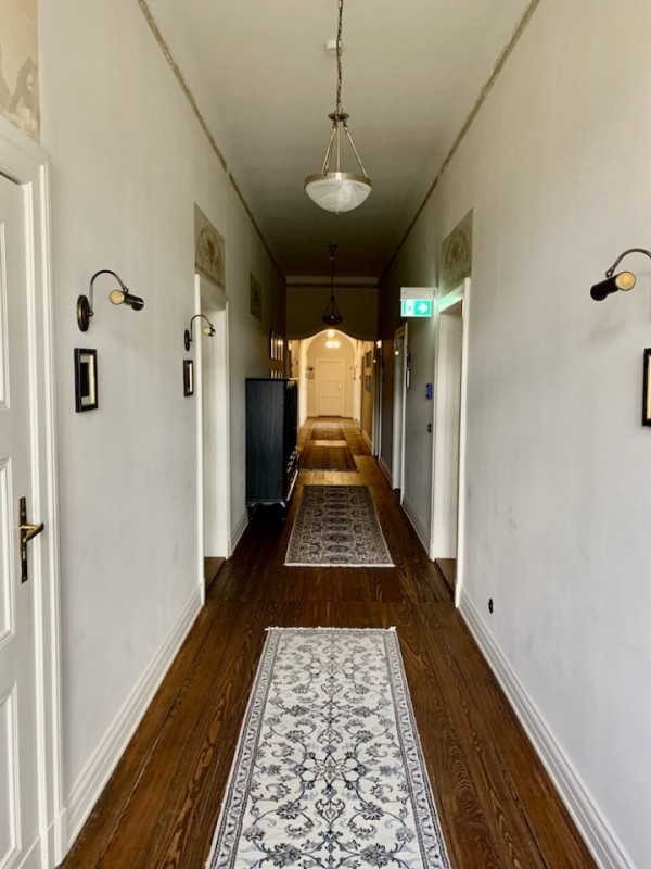 plush74 rental location film photo event castle villa countryside velvet garden 7 (2)