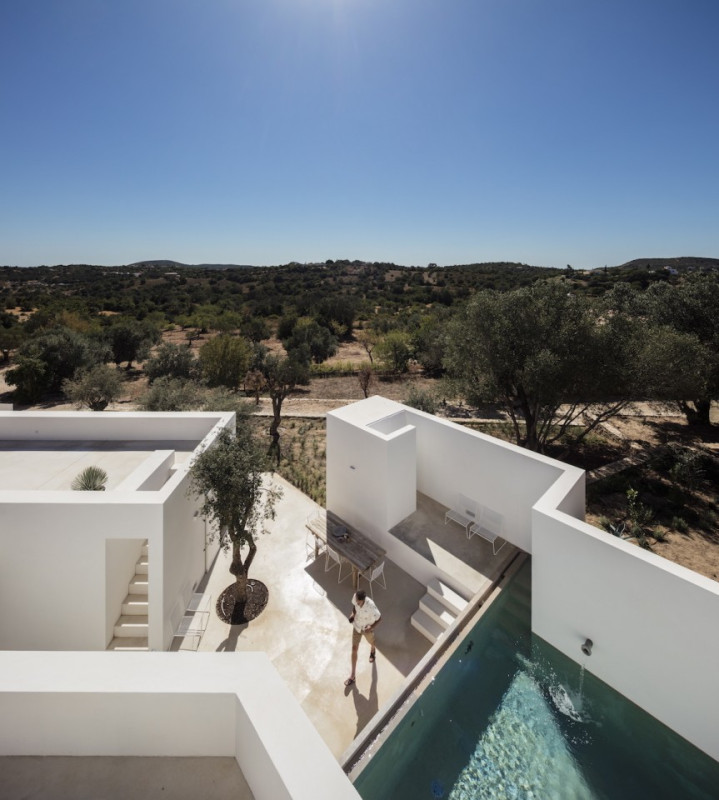 plush74 affitto location film produzione fotografica servizio moderno bianco pulito casa villa grafica lusso12