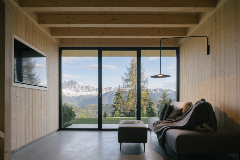 plush74 rental location photo film italy dolomites apartments mountain00037