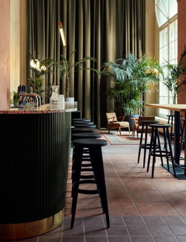 plush74 rental photo film production villa garden berlin00010