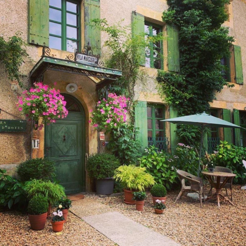 felpa74 alquiler foto cine producción chalet adosado france00002