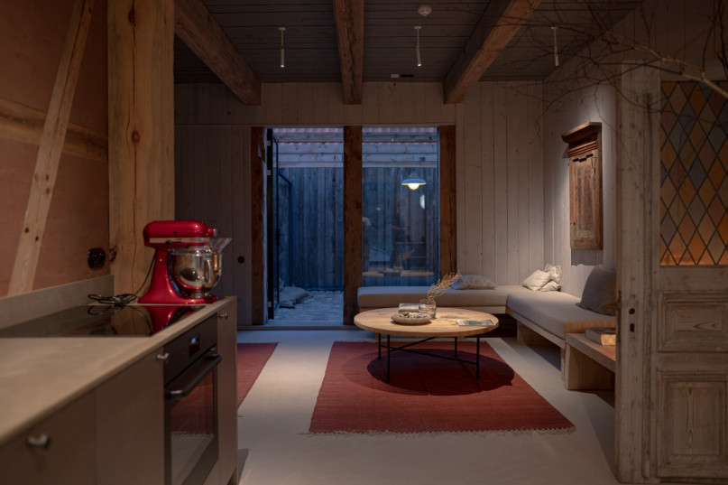 felpa74 alquiler producciones locacion foto pelicula finca polonia granero campo00135