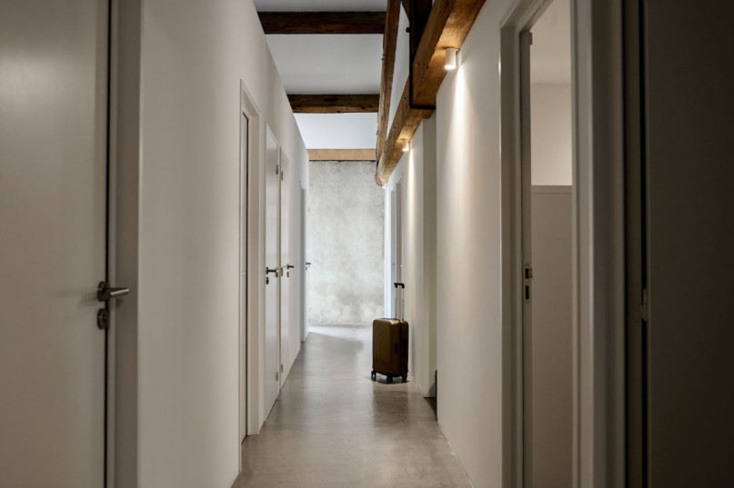 felpa74 alquiler producciones locaiton foto film holuse loft france00015